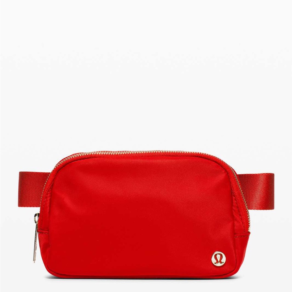 Lululemon Everywhere Belt Bag *1L Red